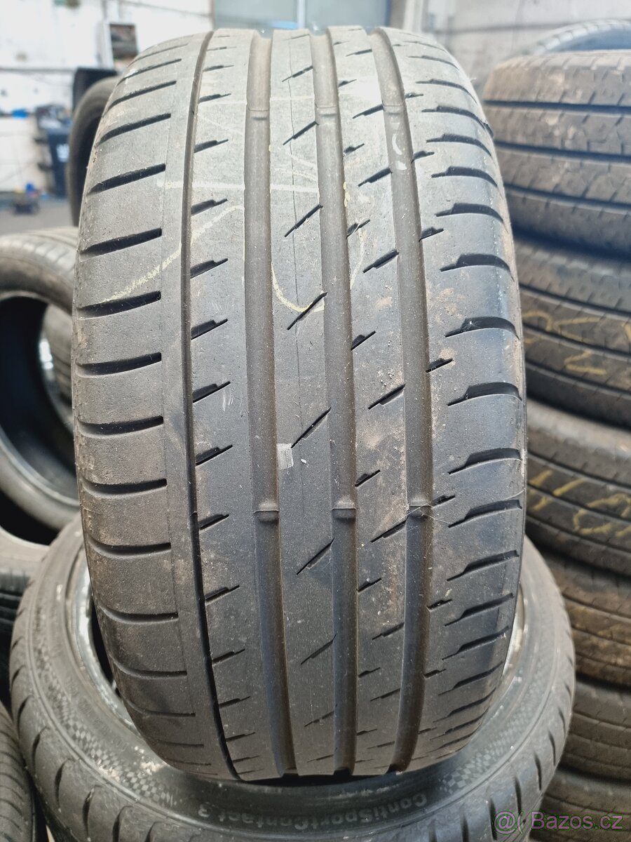 255/35r19
