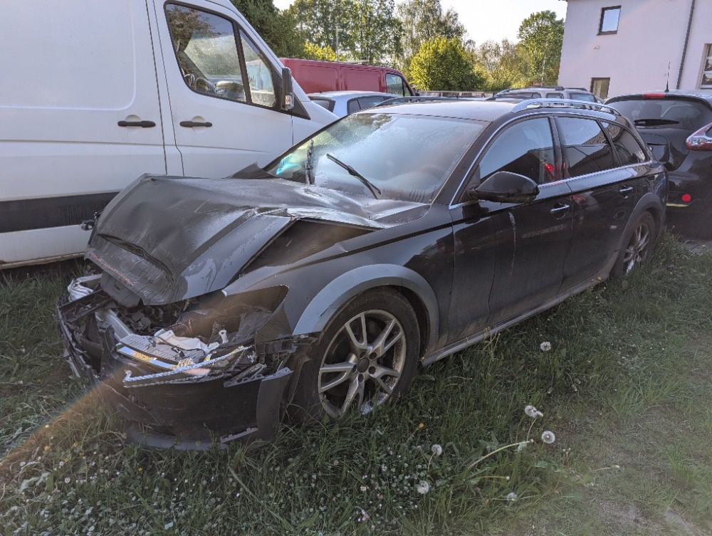 Audi A6 Allroad, rv 2012 - poptáváme náhradní díly