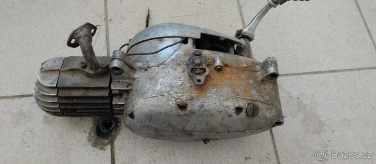 Motor JAWA 50 / 05 / 20 / 21 / 23 / 550 / 555