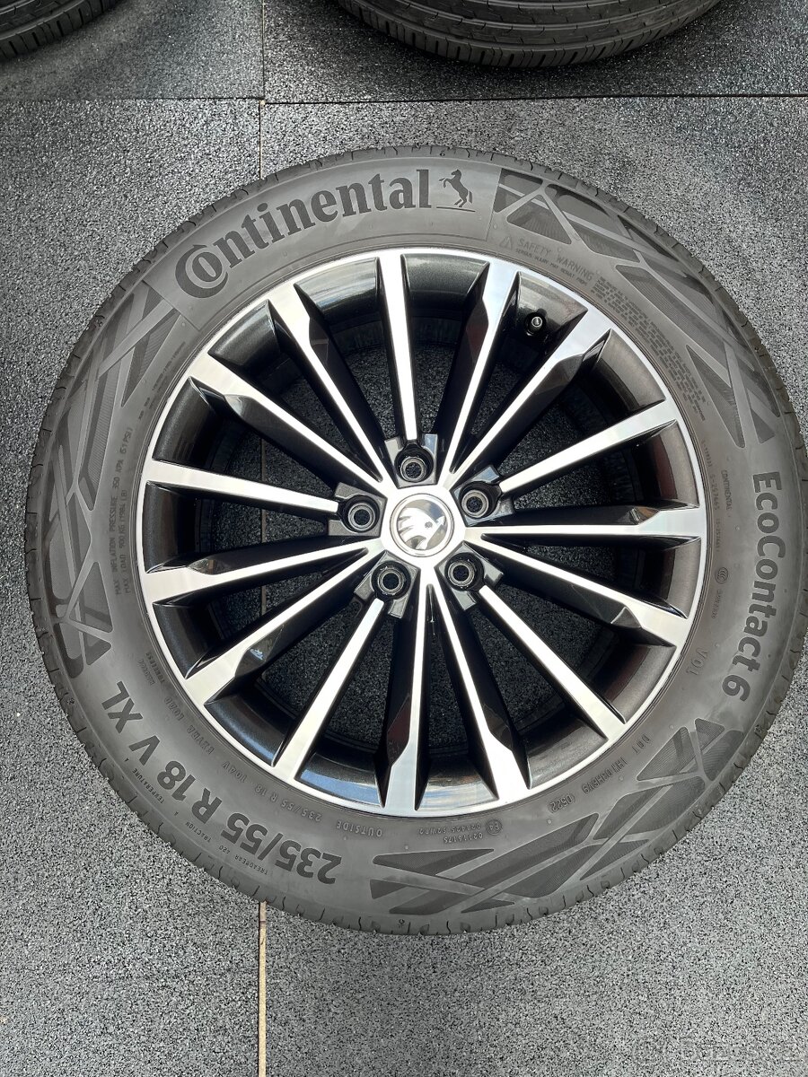 ☀️Orig. alu kola Trinity, Škoda Kodiaq 235/55/18 5x112 Letní