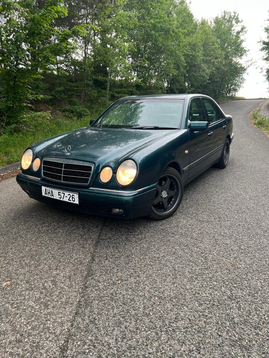 Mercedes Benz E300 OM606