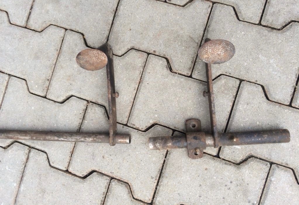 Pedály staré auto možná Tatra, Aero