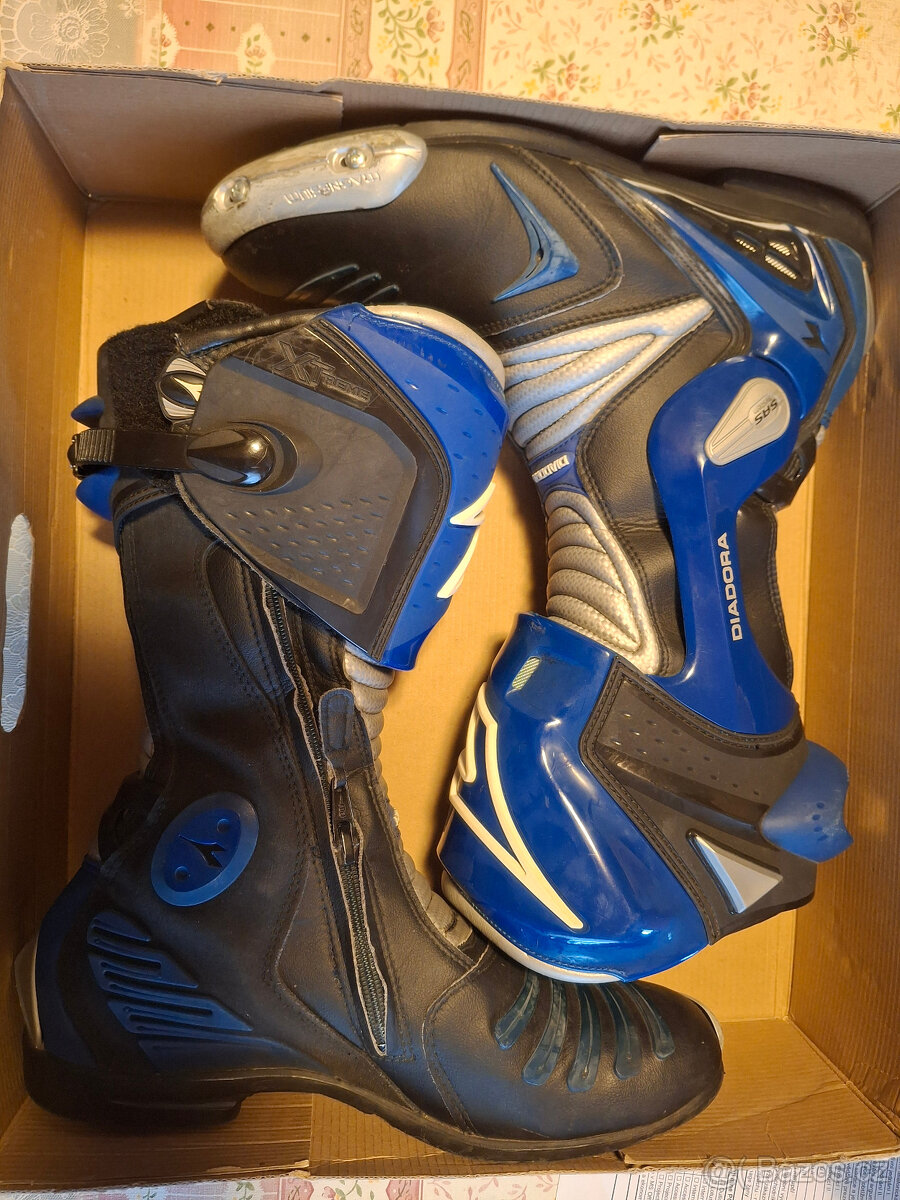 Boty Diadora Xtreme vel.45 modré