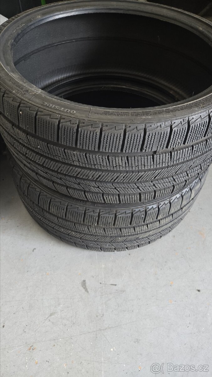 Zimni pneu 235/35 R20 2823