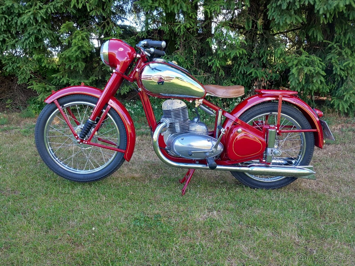 Jawa pérák FJ 1947