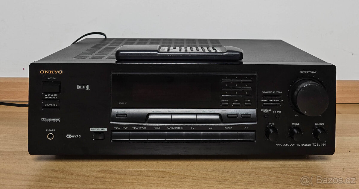 Onkyo TX-SV444 / FM radio s RDS / PHONO / SUB OUT