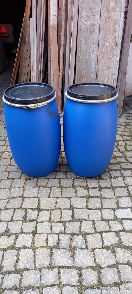 Plastový sud