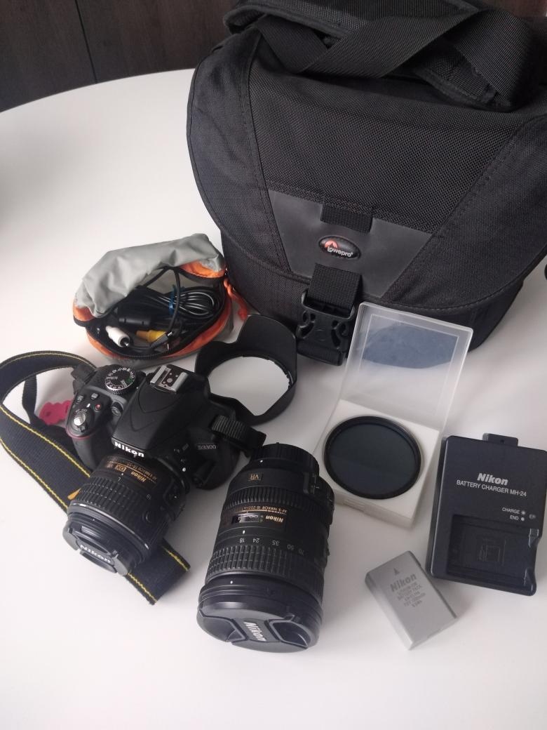 NIKON D3300 + 2X OBJEKTIV