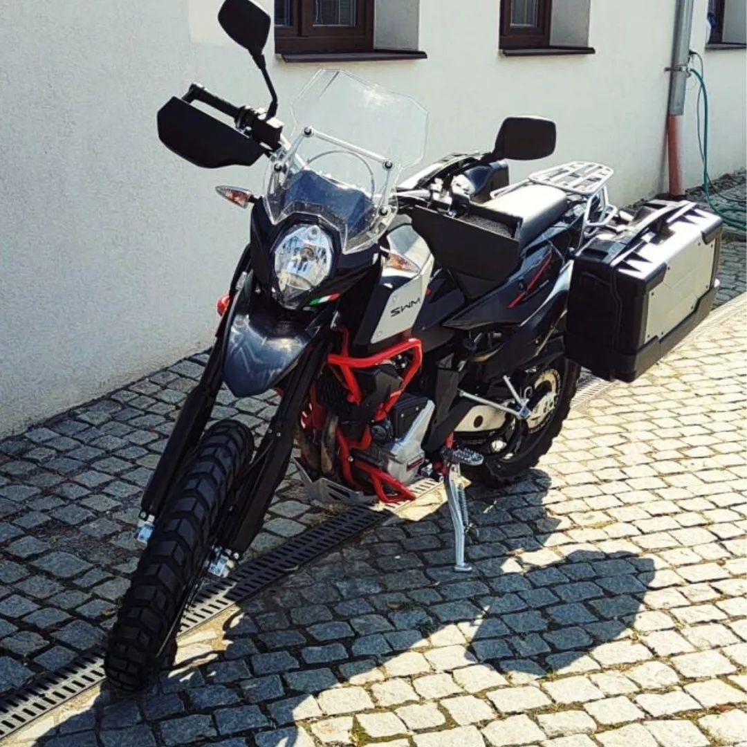 SWM - SUPERDUAL T 600 - PŘEDVÁDĚCÍ MOTOCYKL