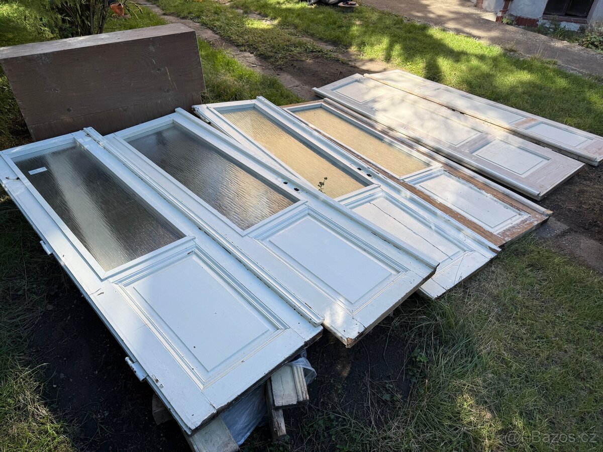 Dvoukřídlé dveře masiv