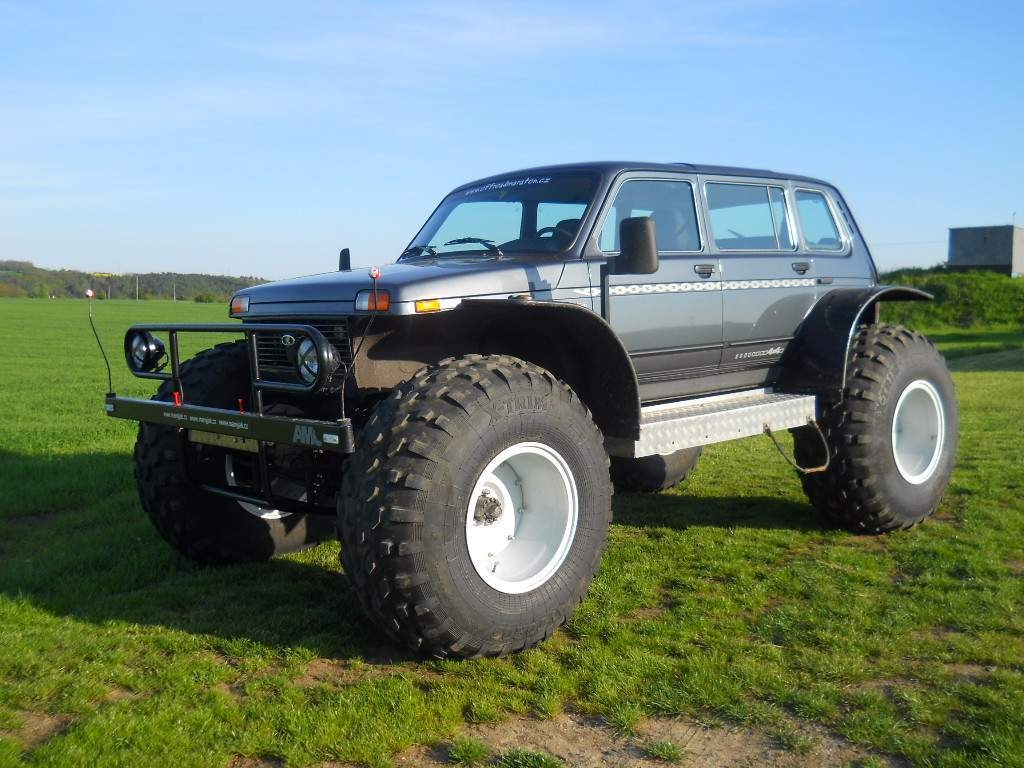 Lada Niva Bronto Extrém