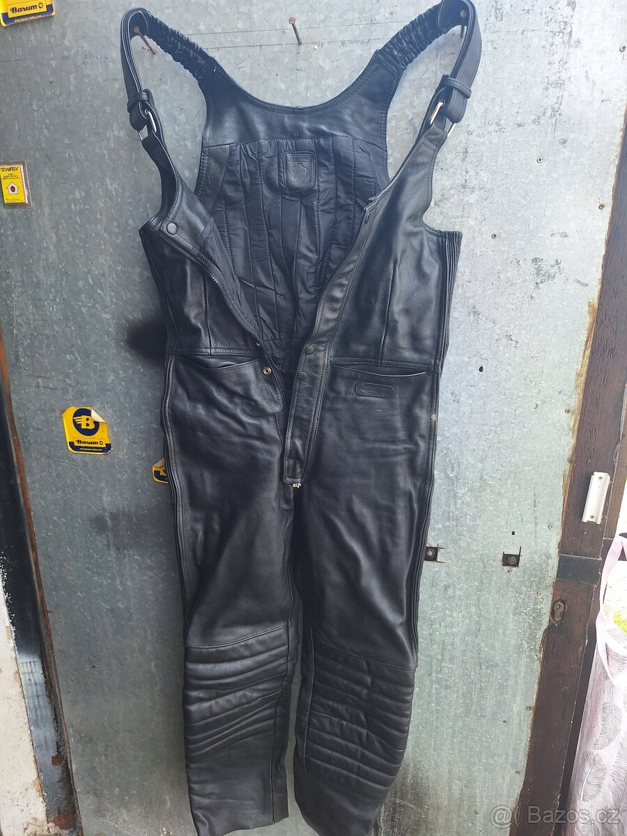 Dámské kalhoty s laclem 52