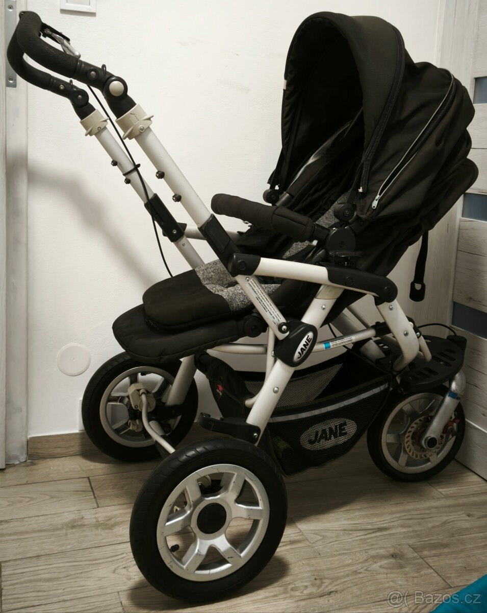 Terénní Jane slalom pro 3kmb, zachovalá, ručka funguje