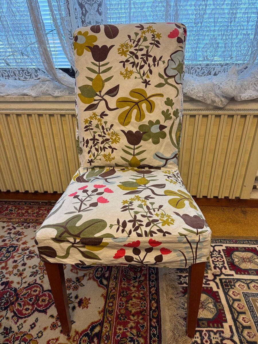 DESIGNOVÁ JÍDELNÍ ŽIDLE