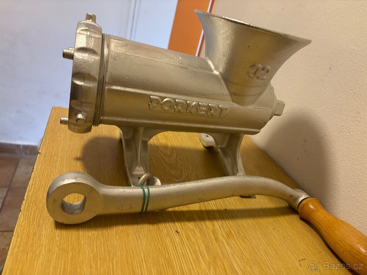 Mlýnek na maso PORKERT 32