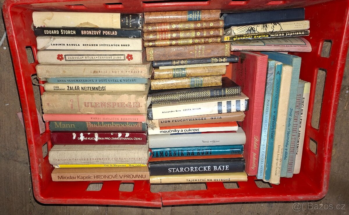 250 knih za symbolickou cenu