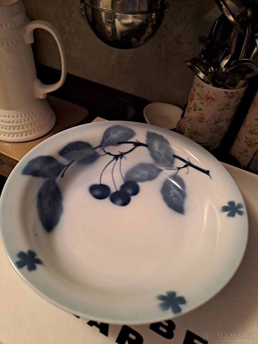Starozitne třešně misa