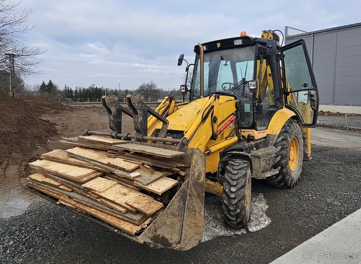 Traktorbagr JCB 3CX