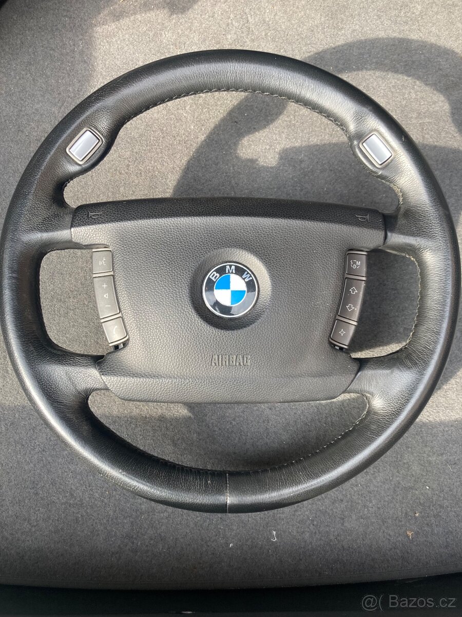 BMW e65 / e66 - Volant