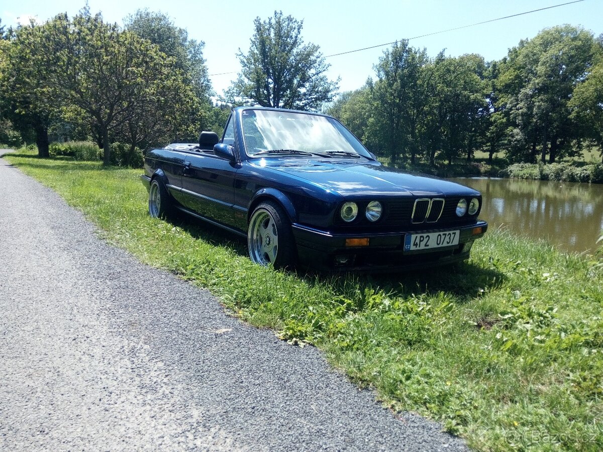 BMW E30 318i cabrio