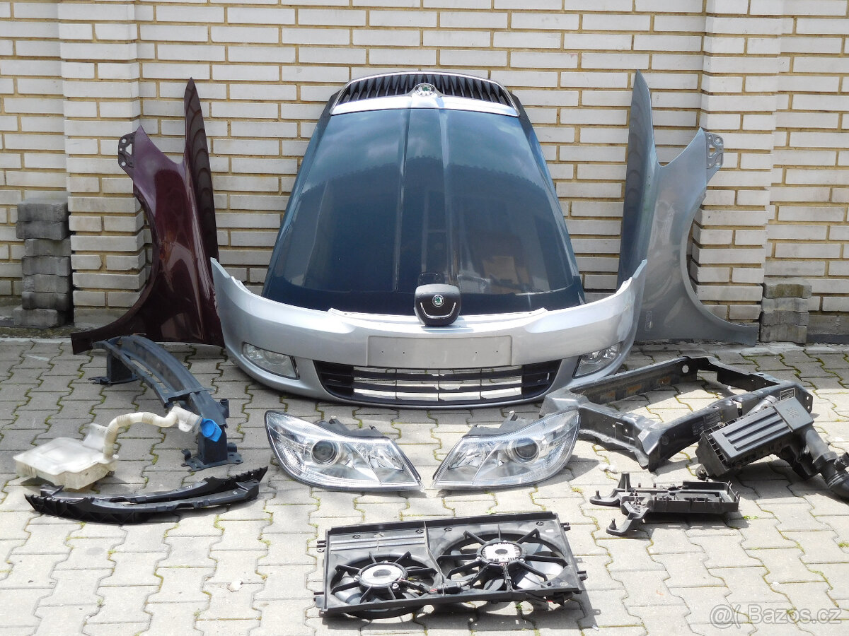 Škoda Octavia 2, kapota,maska,nárazník, blatník,světlo.