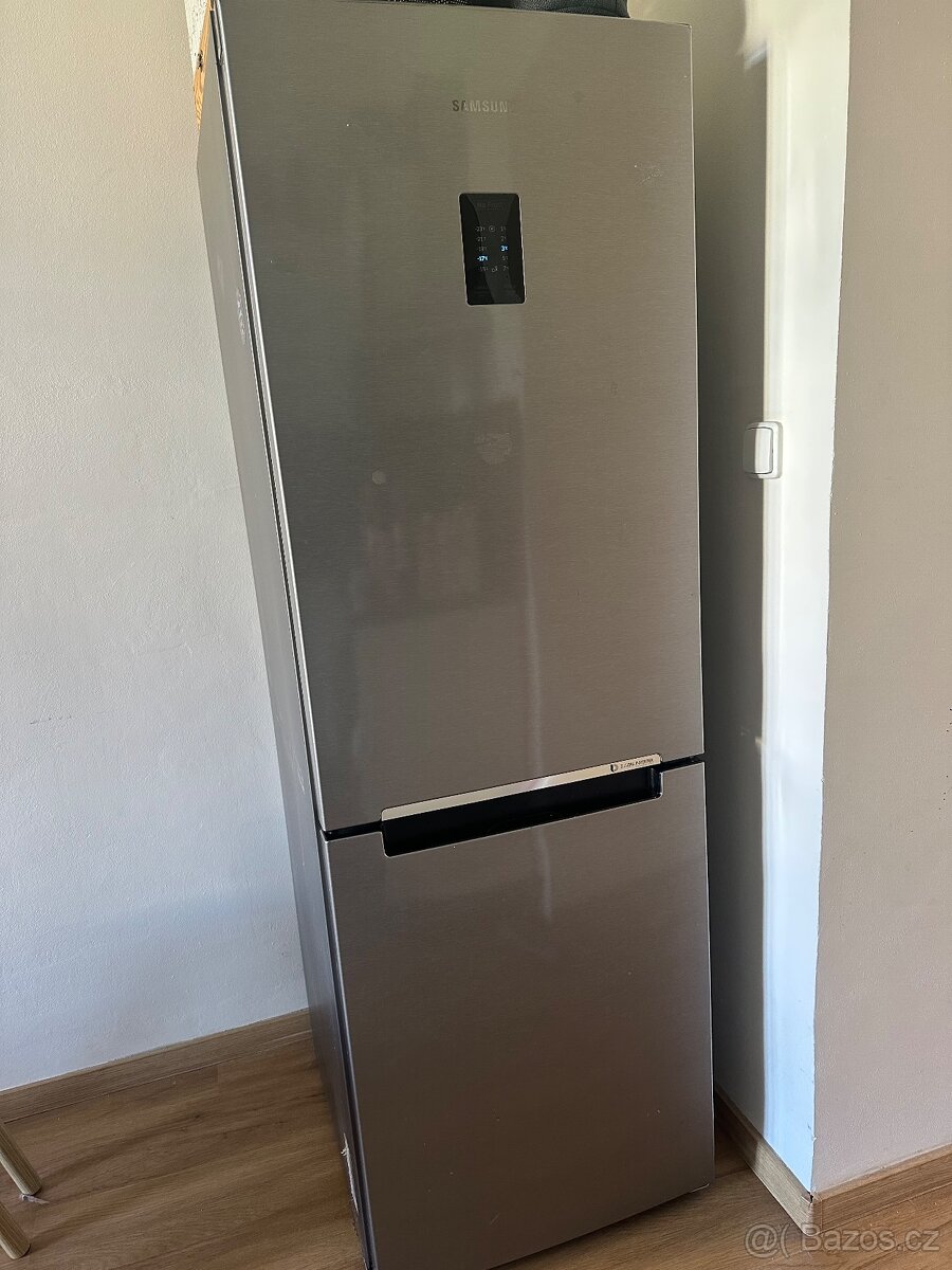Lednice Samsung s mrazákem-plně funkční
