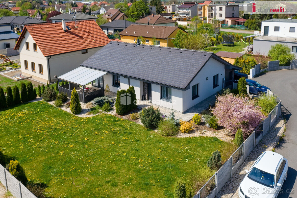 Prodej rodinného domu 4+kk v obci Tuchoraz (okr. Kolín)