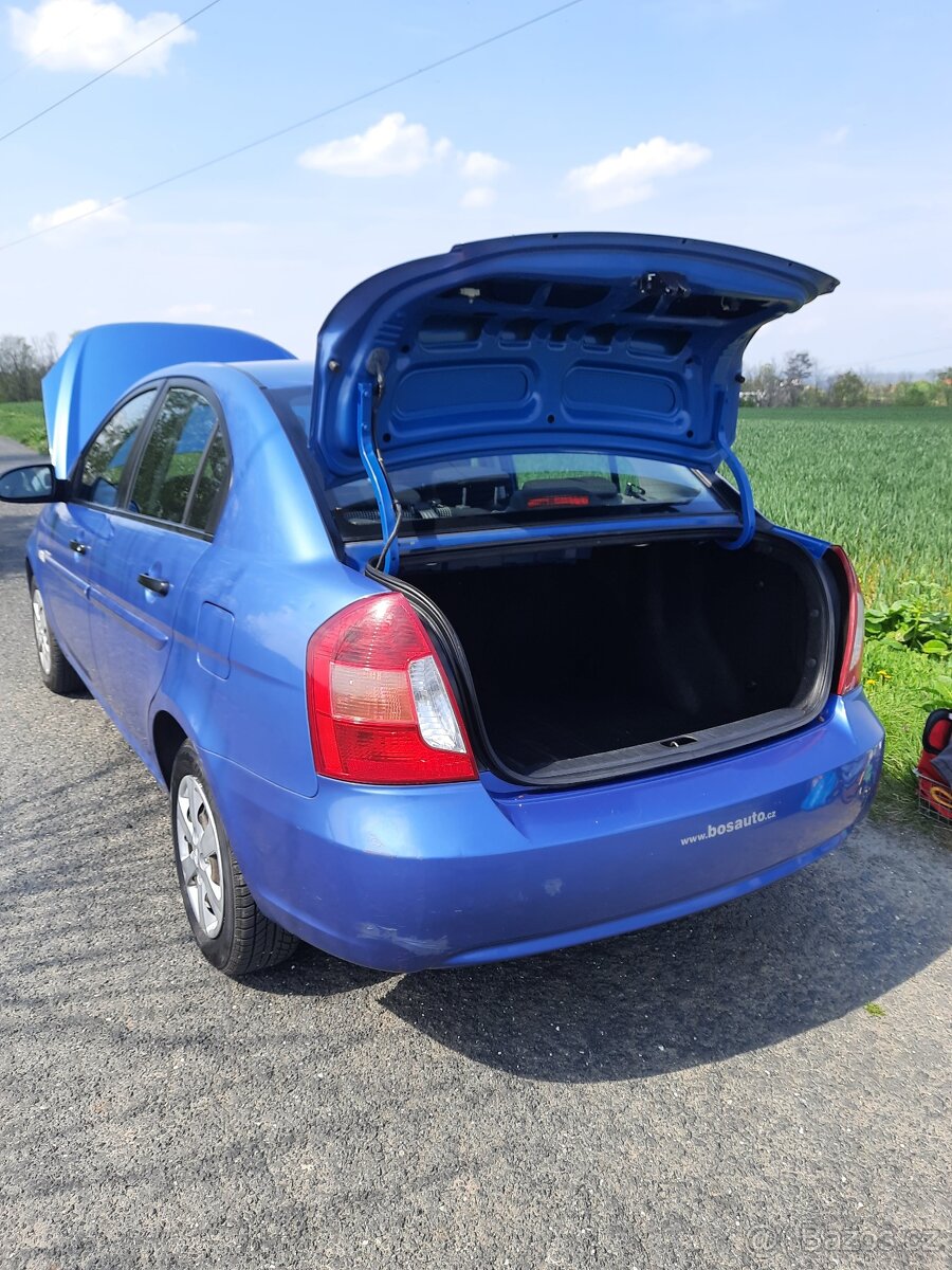 Hyundai Accent rv.2011