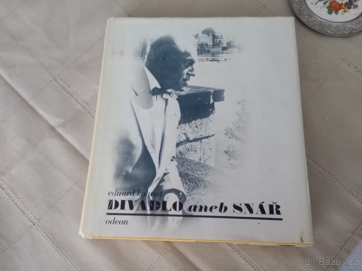 Divadlo nebo snář