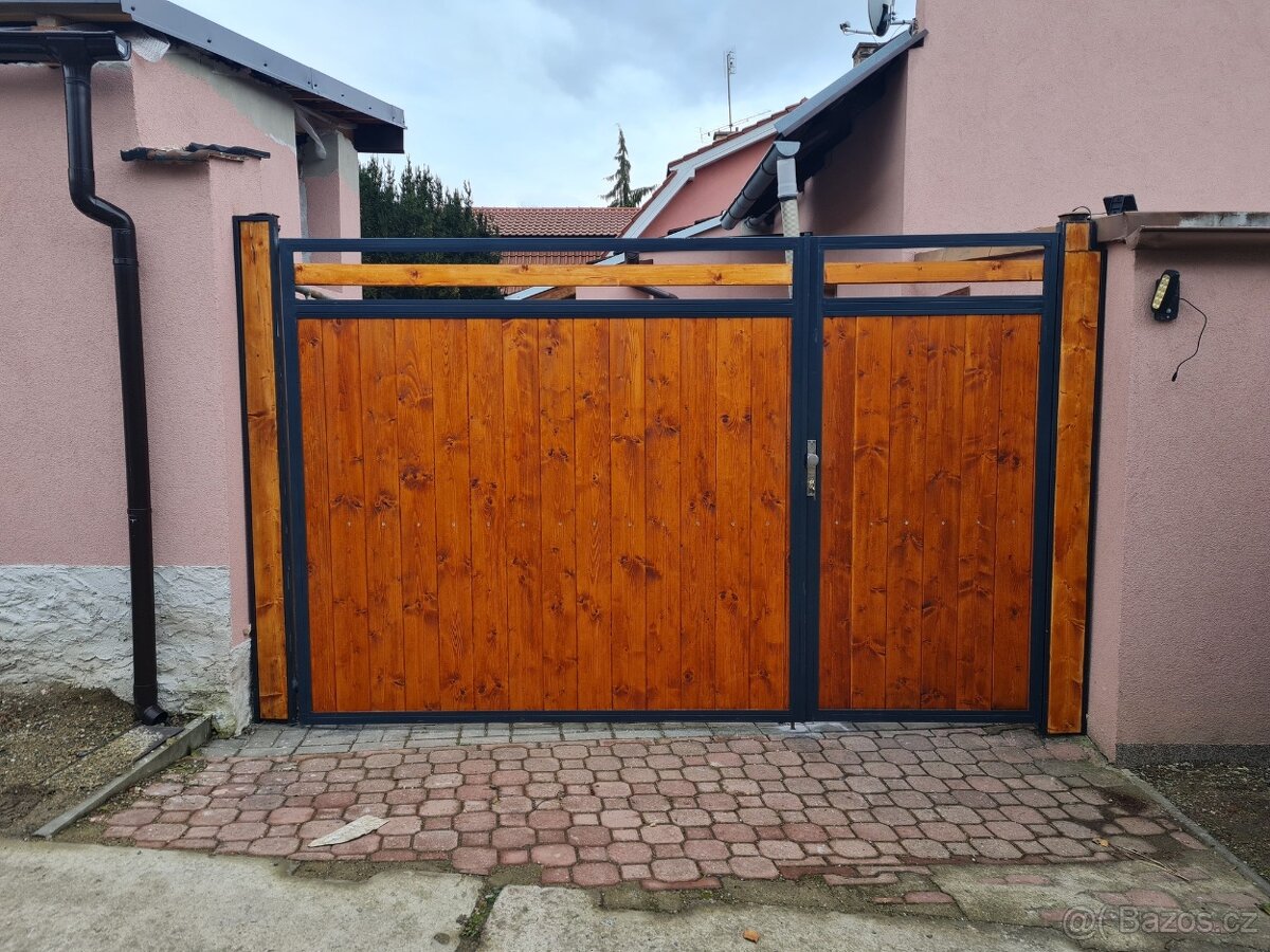 vjezdová vstupní vrata, brána do šíře 300cm