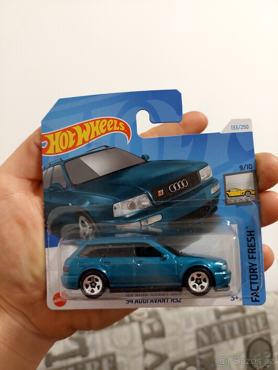 Hotwheels audi avant rs2