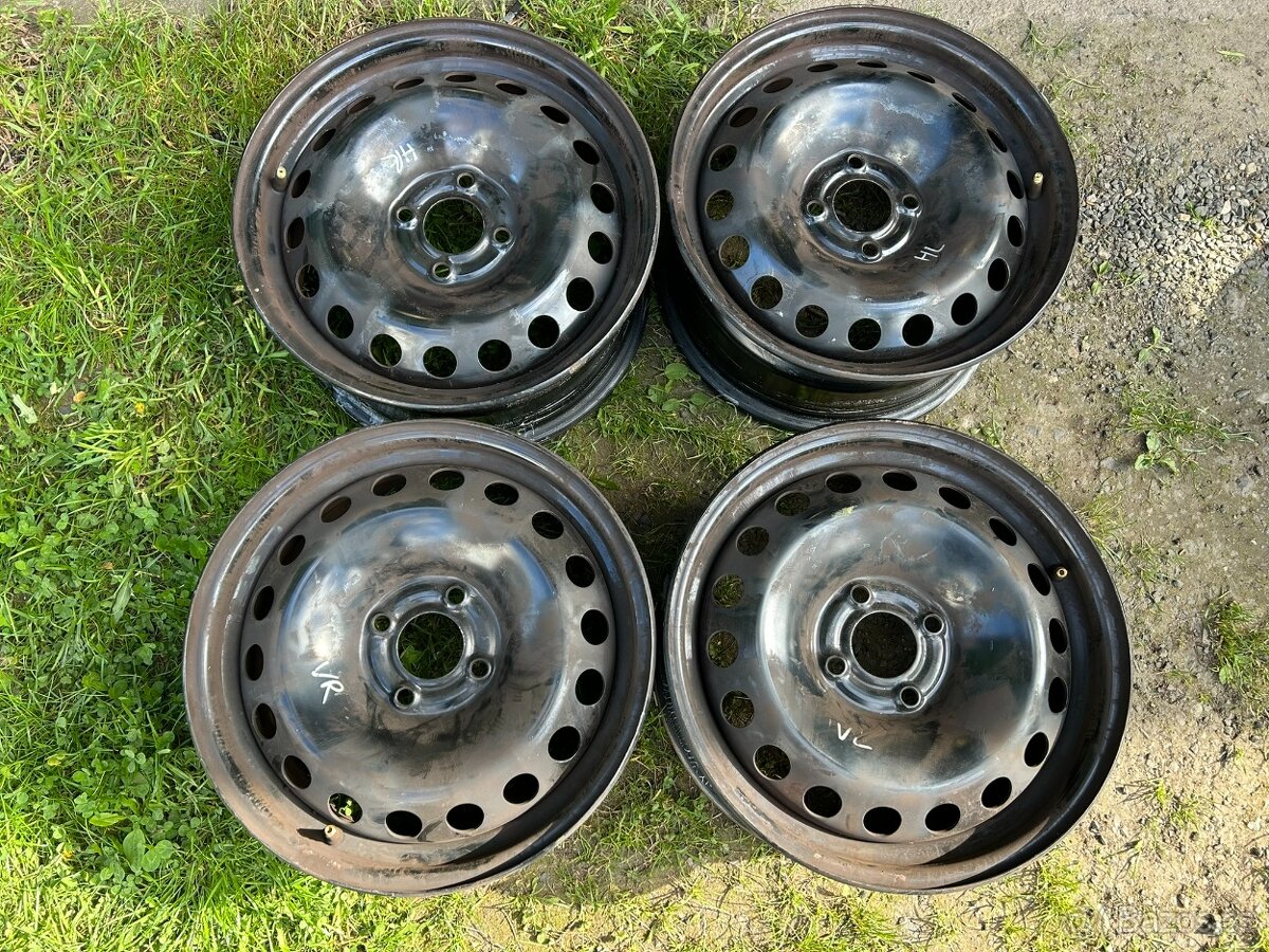 4 ks plechových disků Renault, Dacia 15" 4x100 et45