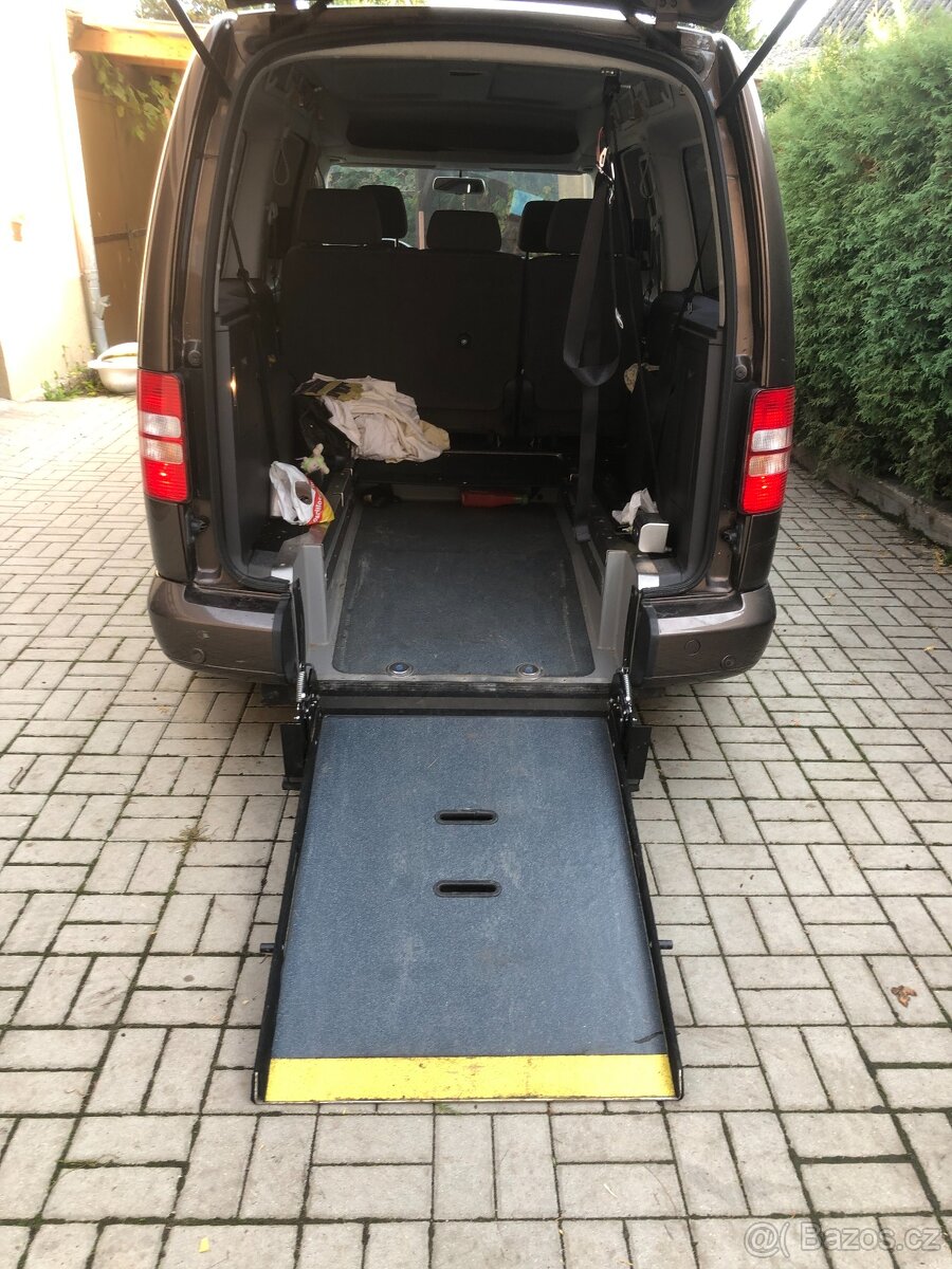 Prodám Volkswagen Caddy , pro vozíčkáře
