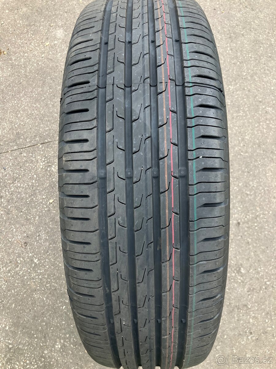 215/65/17 letní Continental