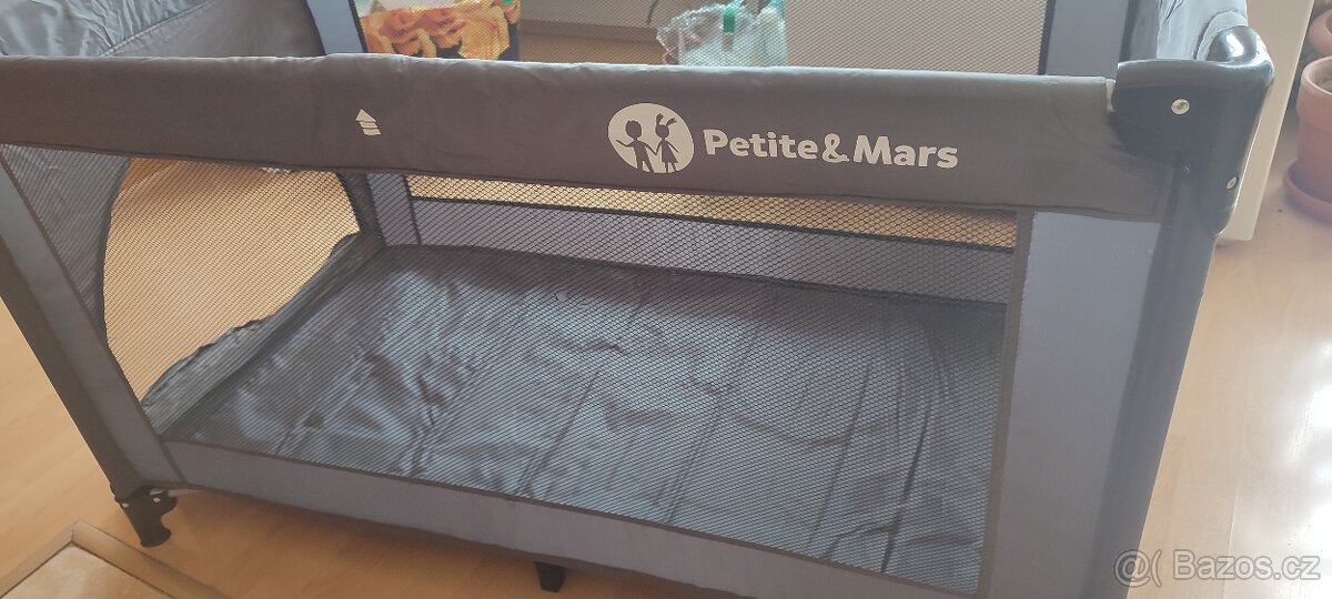 Cestovní postýlka PETITE&MARS Koot - Lion Grey