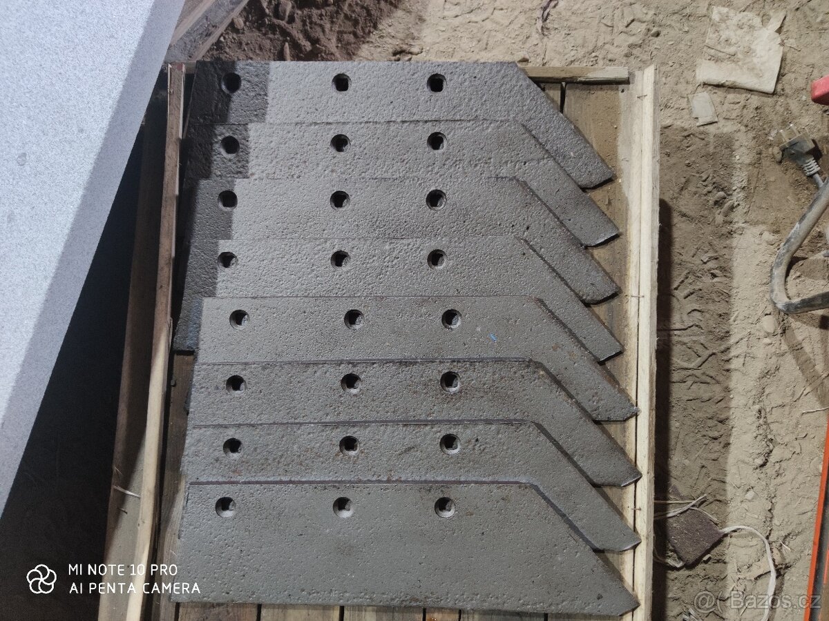 Nepoužité ostří na Roudnické pluhy PH1, PHX, 3PN 35