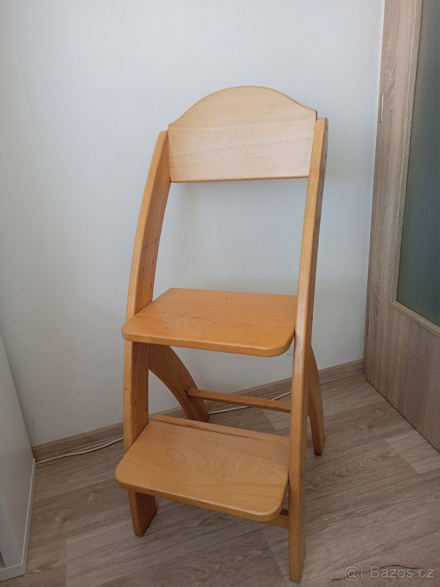 Rostoucí židle