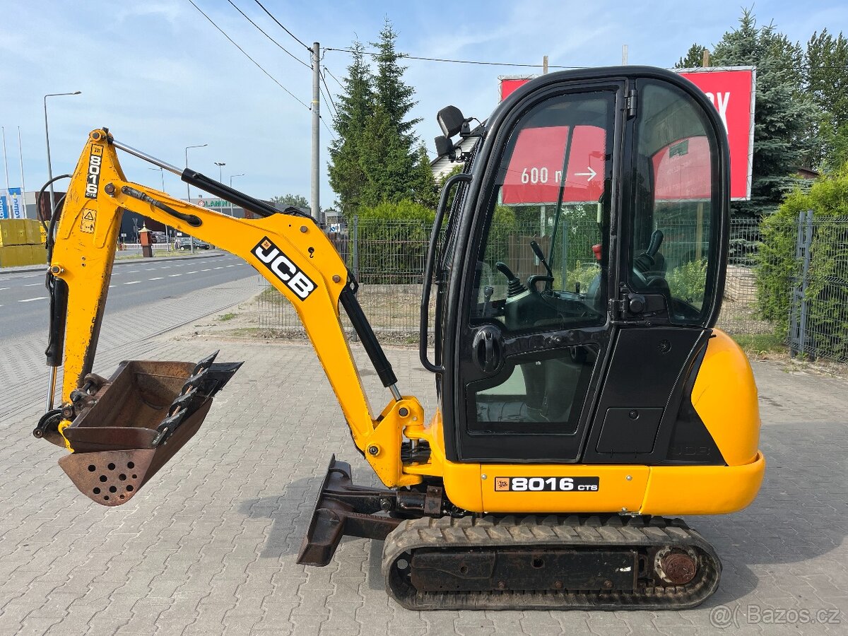 Minibagr minirypadlo JCB 8016 CTS Cat Bobcat Volvo Kubota