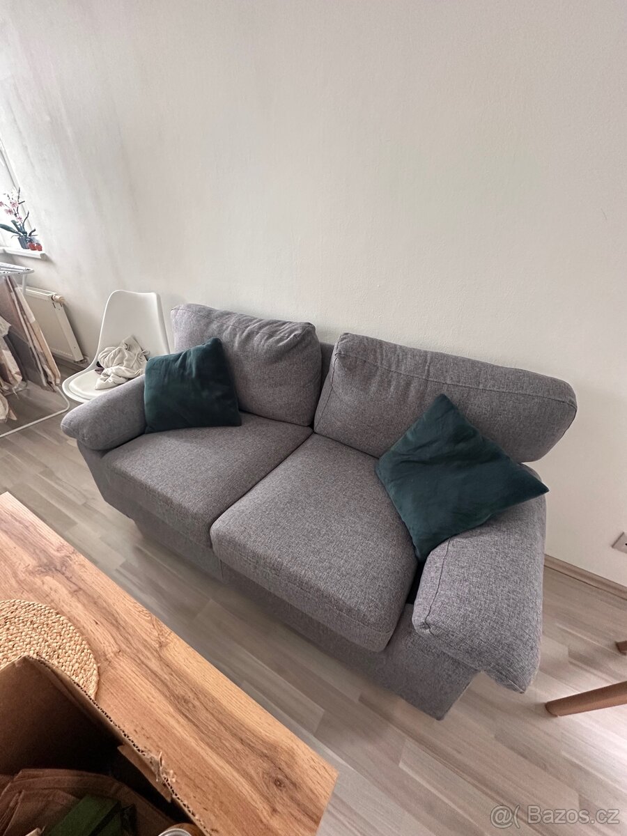 Gauč pro 2 osoby
