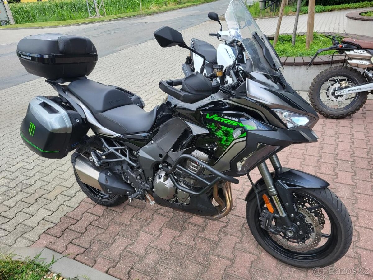 Kawasaki Versys 1000 SE , nová v ČR 5/2022, záruka,nebourané