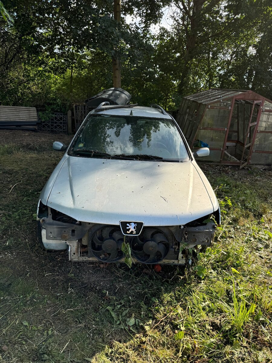 Peugeot 1.6 benzín