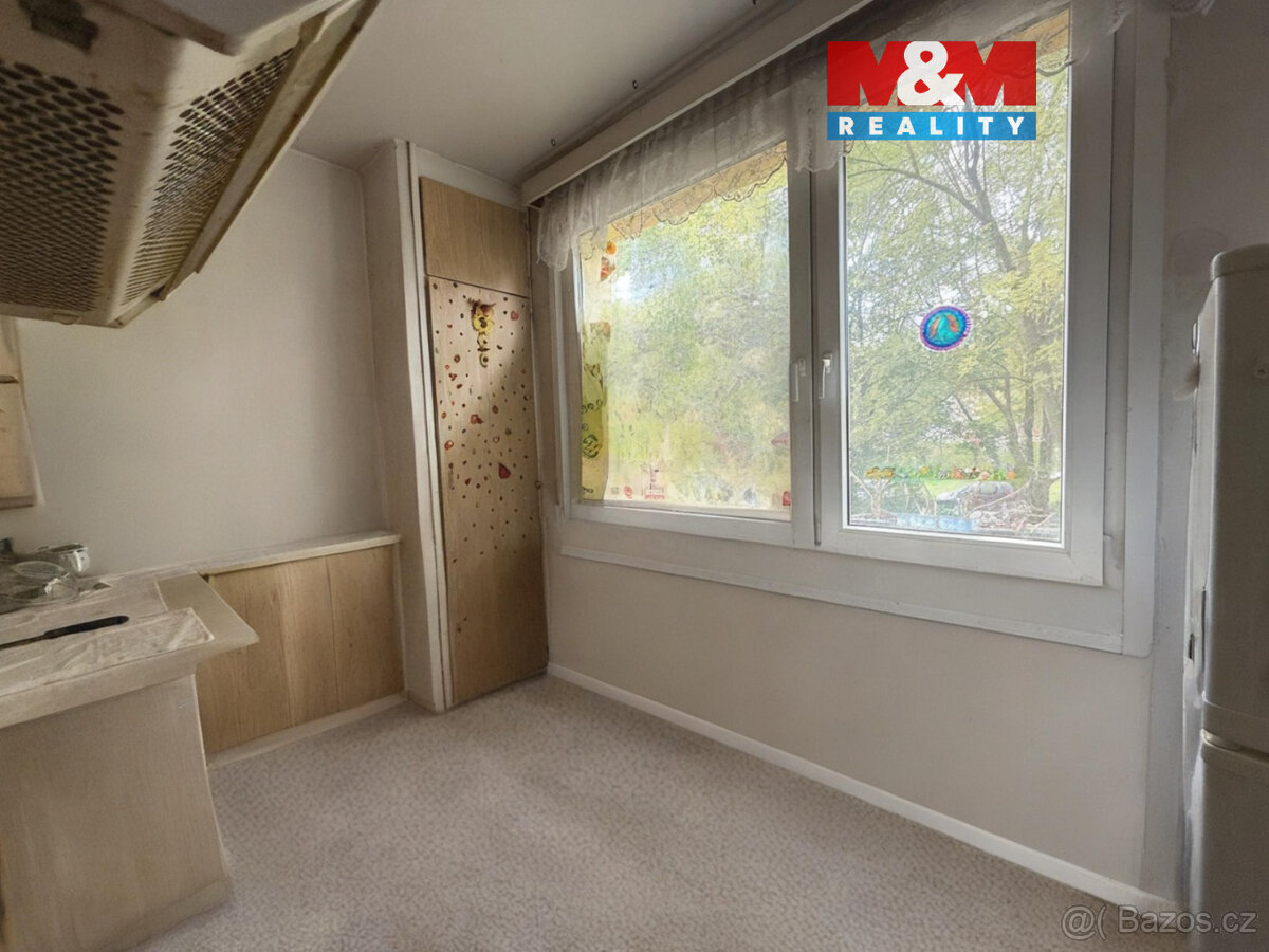 Prodej bytu 3+1, 59 m², Náchod, ul. Běloveská