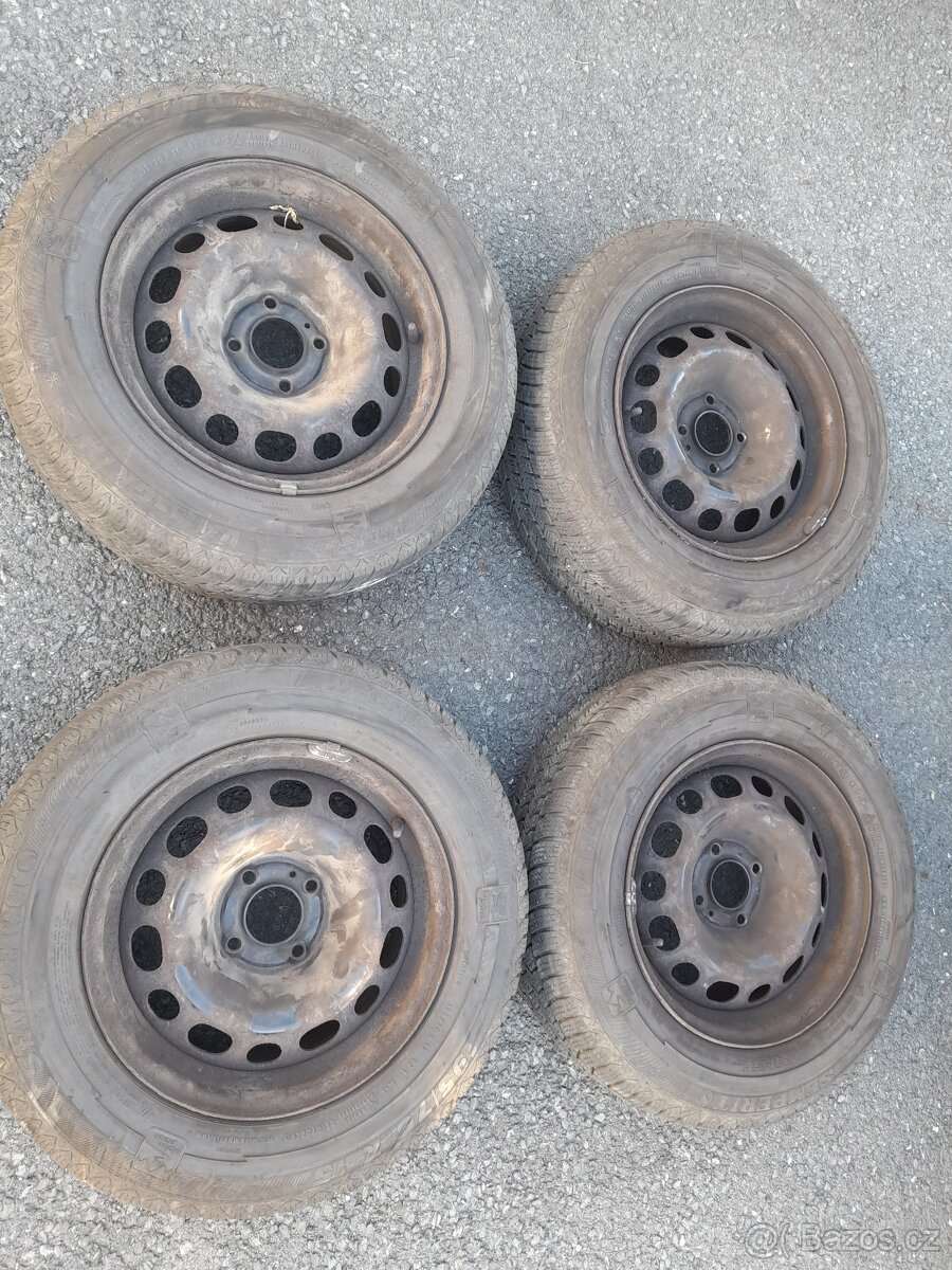 Peugeot / Citroën sada zimních pneu 195 / 70 R 15 + disky