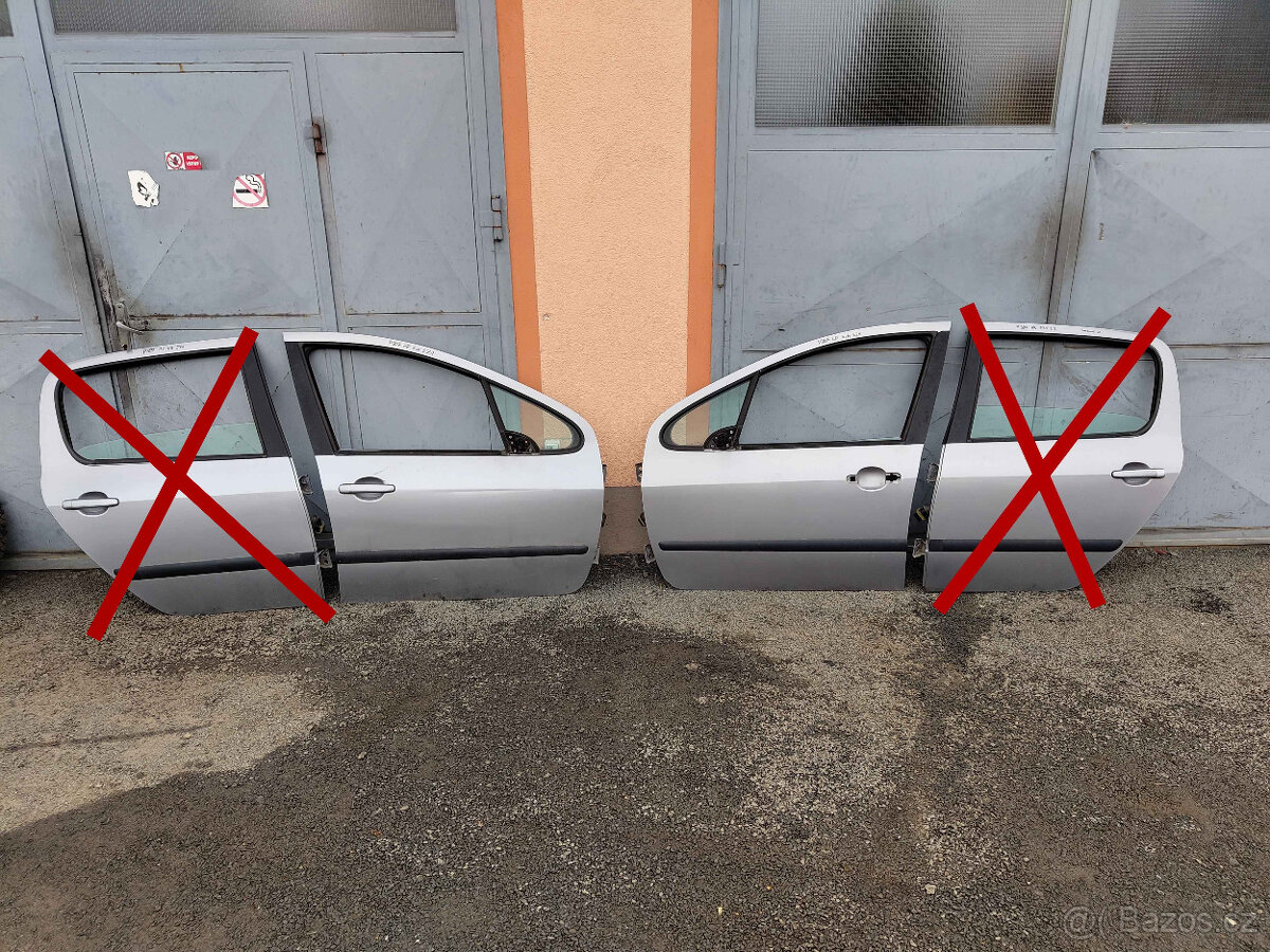 Přední dveře Peugeot 307 HB - EZA / EZAC