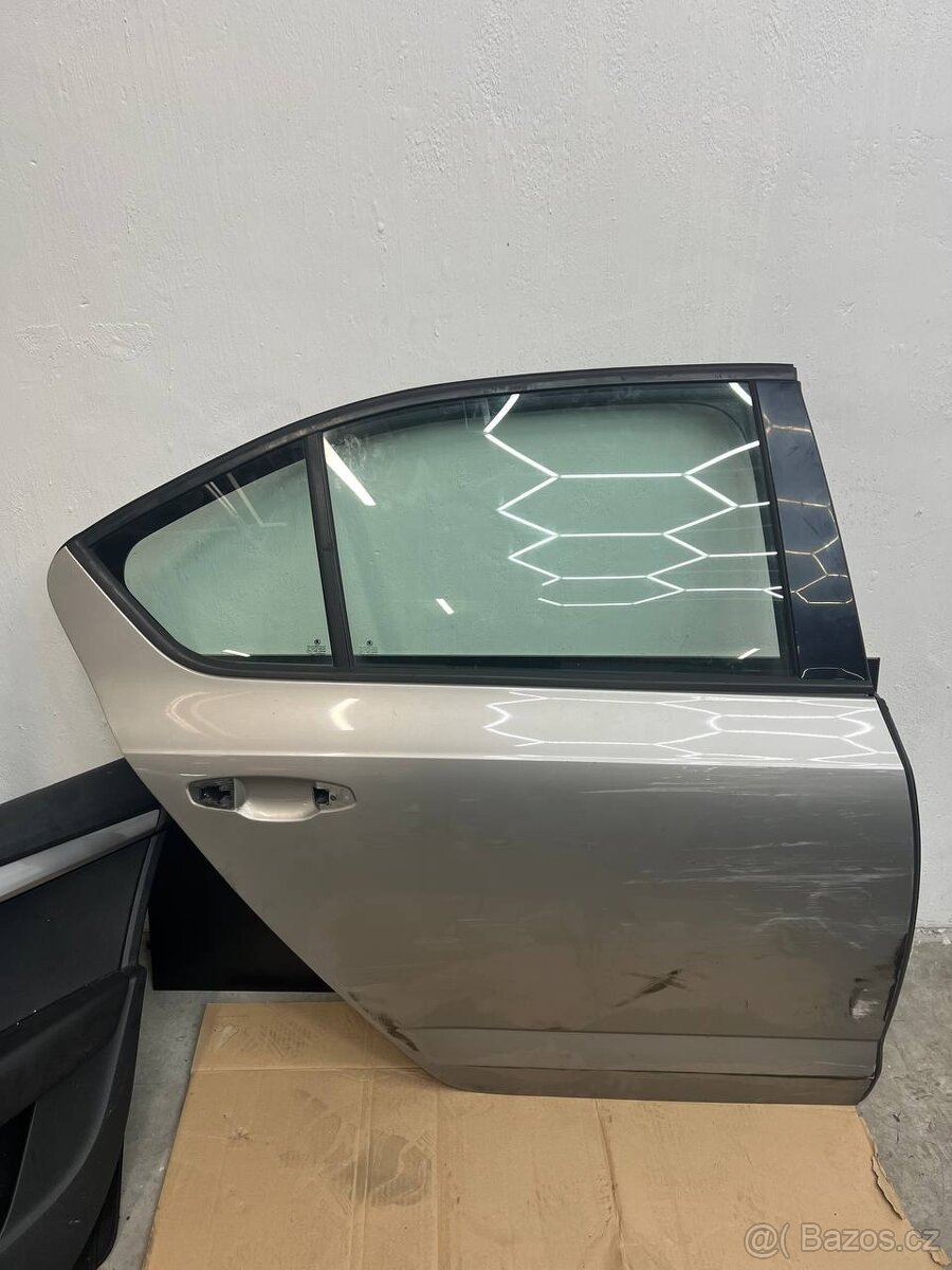 Zadní prave dveře Škoda octavia 3 Facelift 2018 bouráne