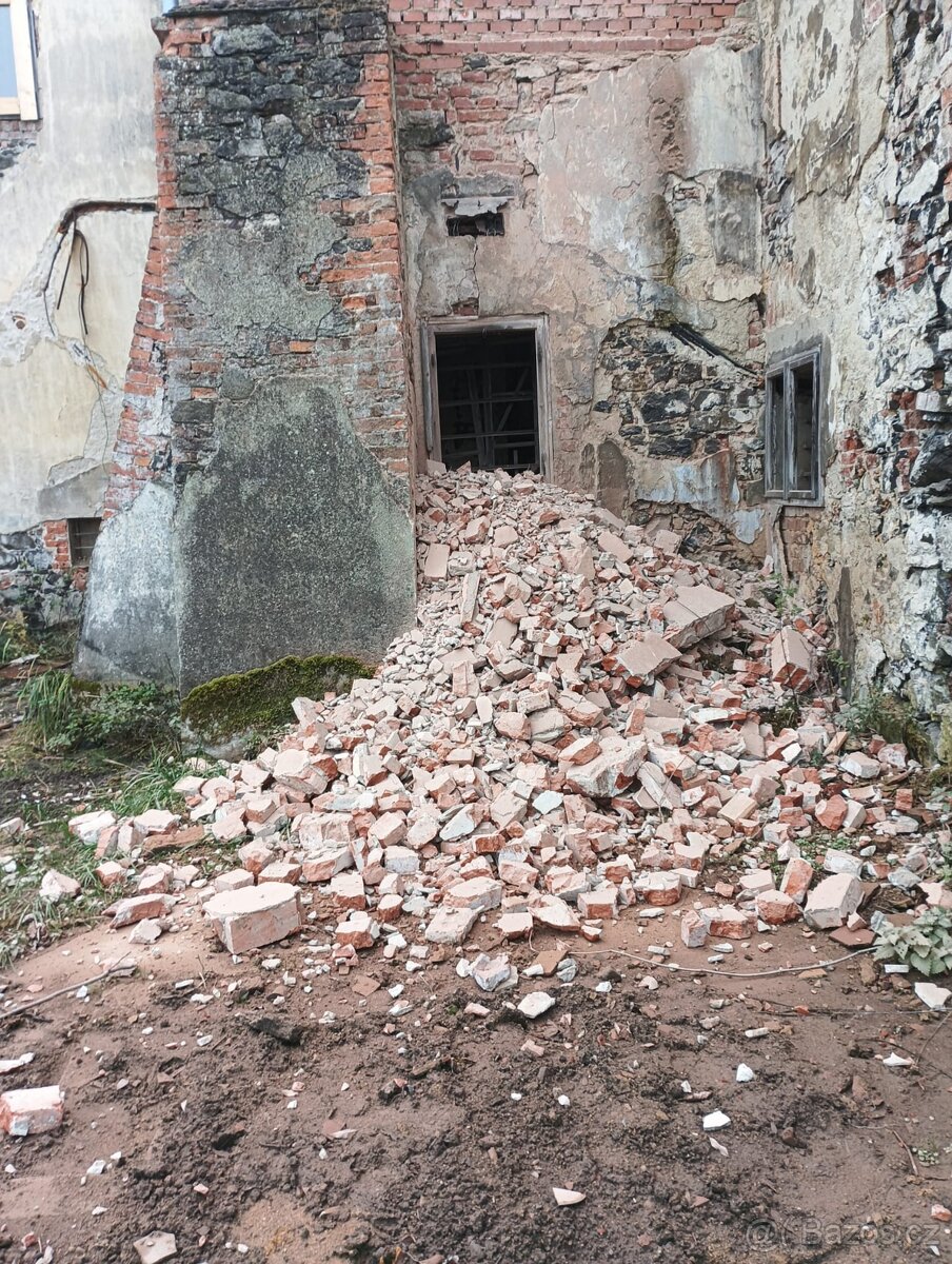 Prodej vybouraného zdiva