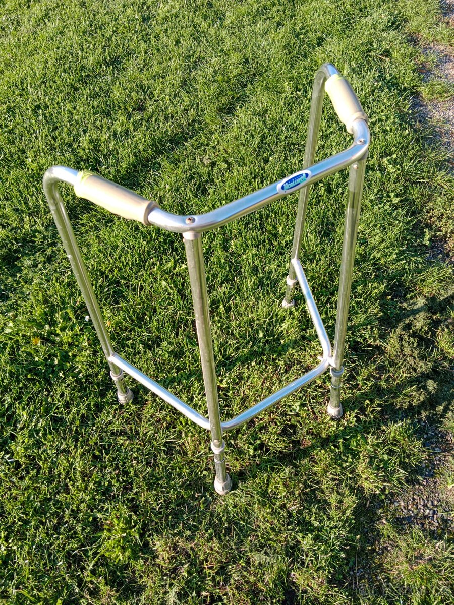 Chodítko pro seniory