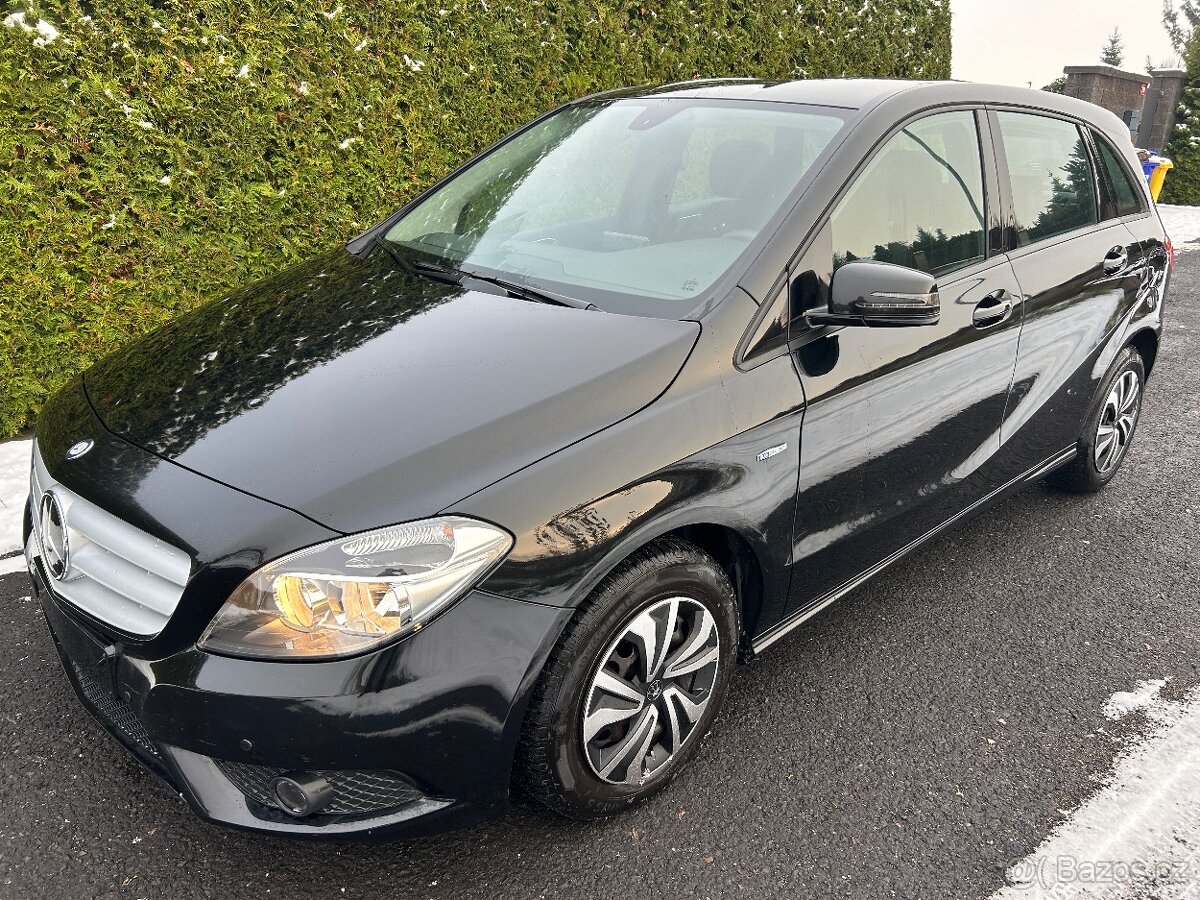 Mercedes-Benz B180 i, 1.6i 90kW, naj.61tis.km doloženo