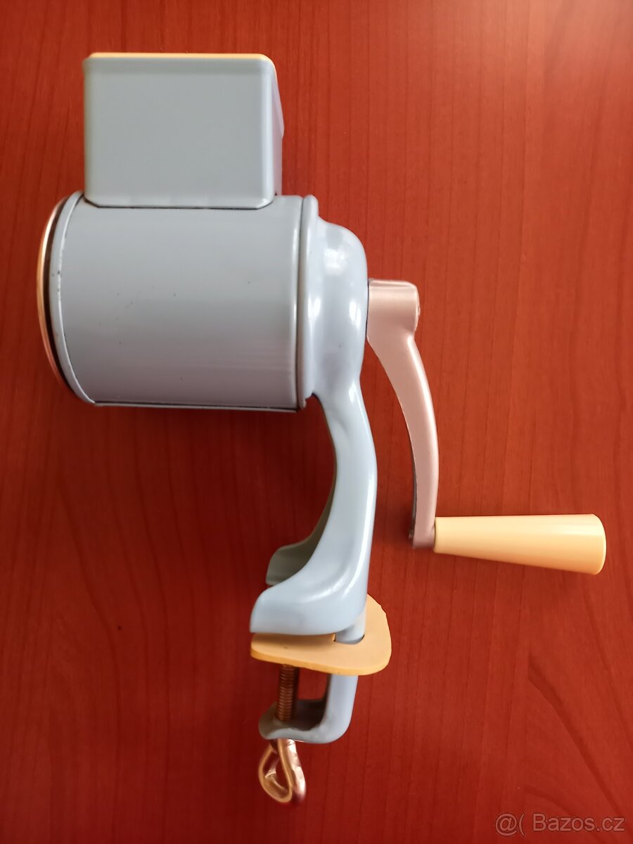 Mlýnek na strouhanku