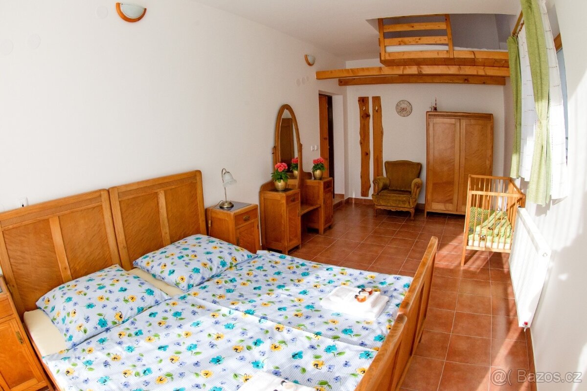 Starožitný nábytek